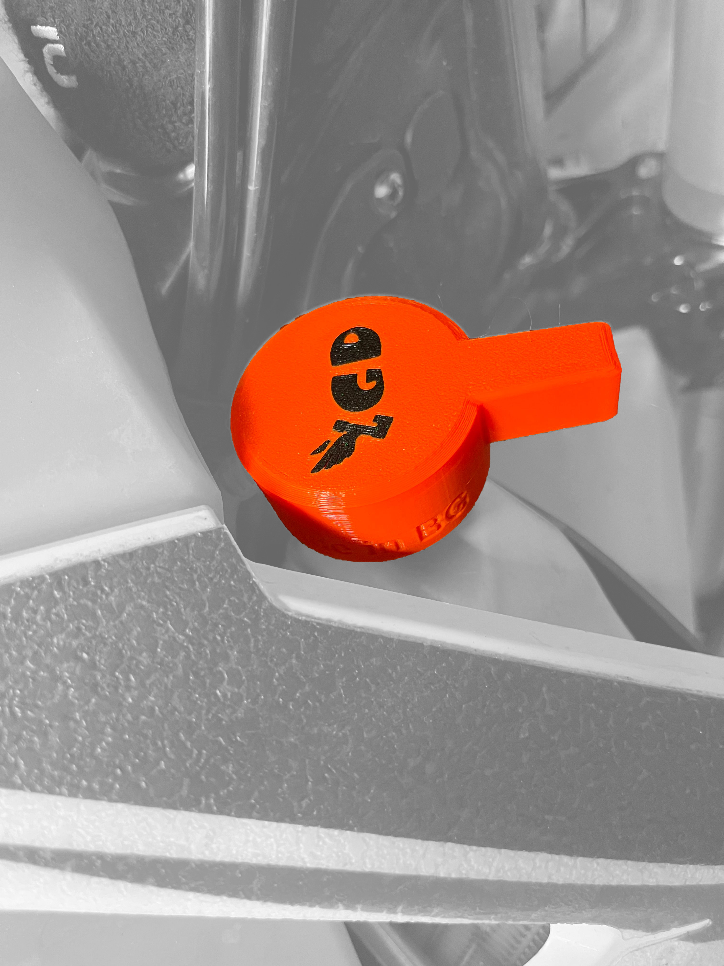 Инструмент за сваляне на капачка на радиатора